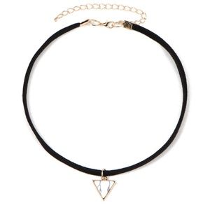 Marble triangle velvet faux leather choker NEW